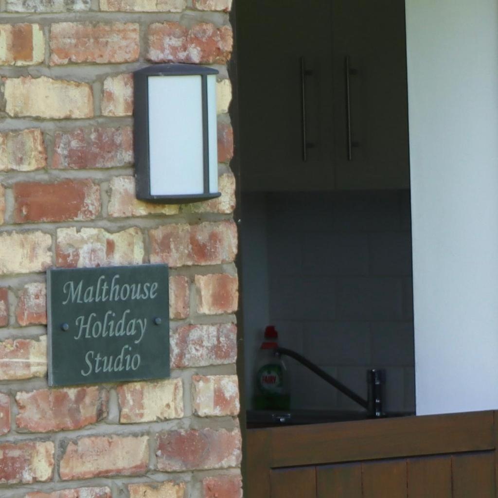 Malthouse Farm Cottage Studio Dilhorne Buitenkant foto